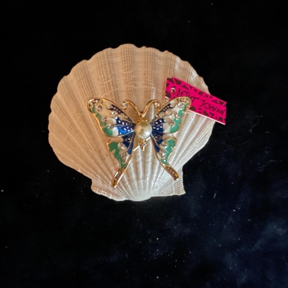 NEW BETSEY JOHNSON RHINESTONE EMBELLISHED BLUE & PEARL BUTTERFLY BROOCH PIN UNUS - Picture 4 of 6